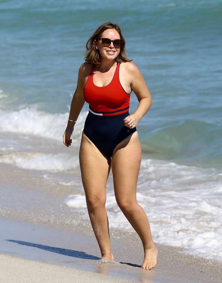 Tanya Burr
