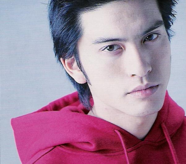 Tomoya Nagase