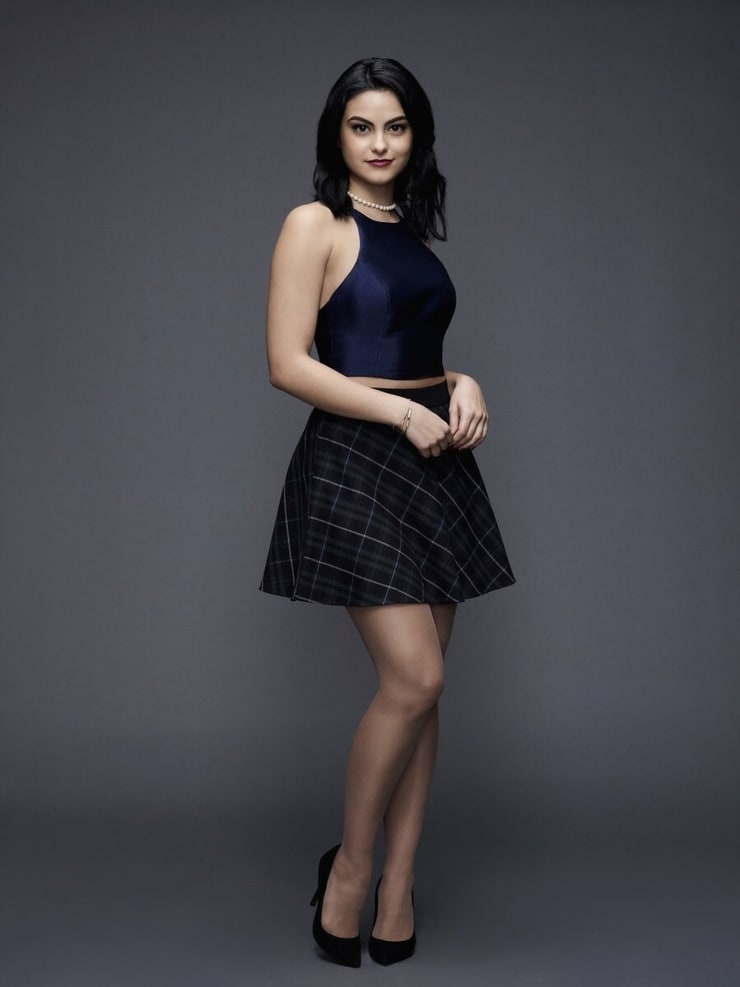 Camila Mendes