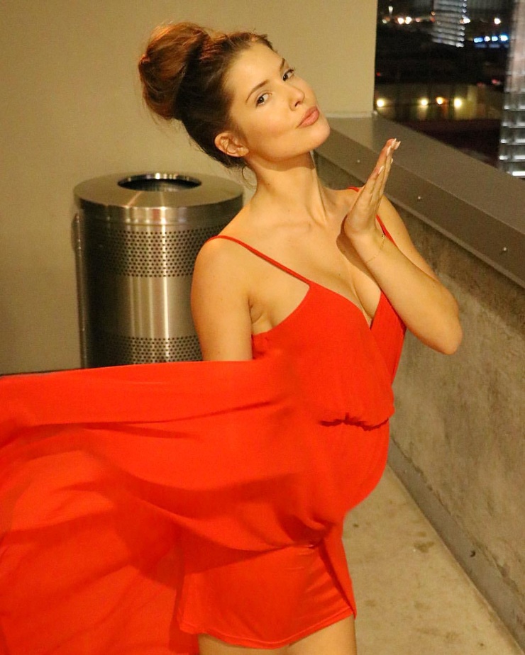 Amanda Cerny Amanda Cerny