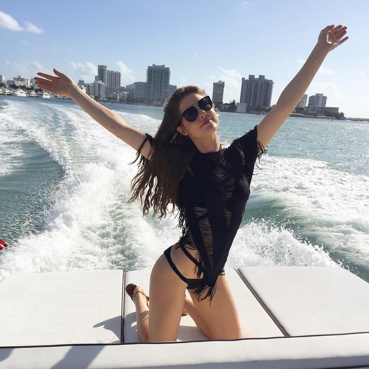 Amanda Cerny Amanda Cerny
