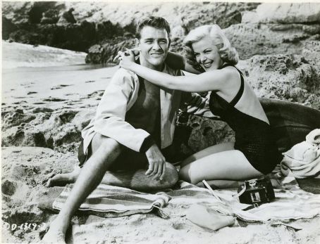 Cleo Moore Cleo Moore