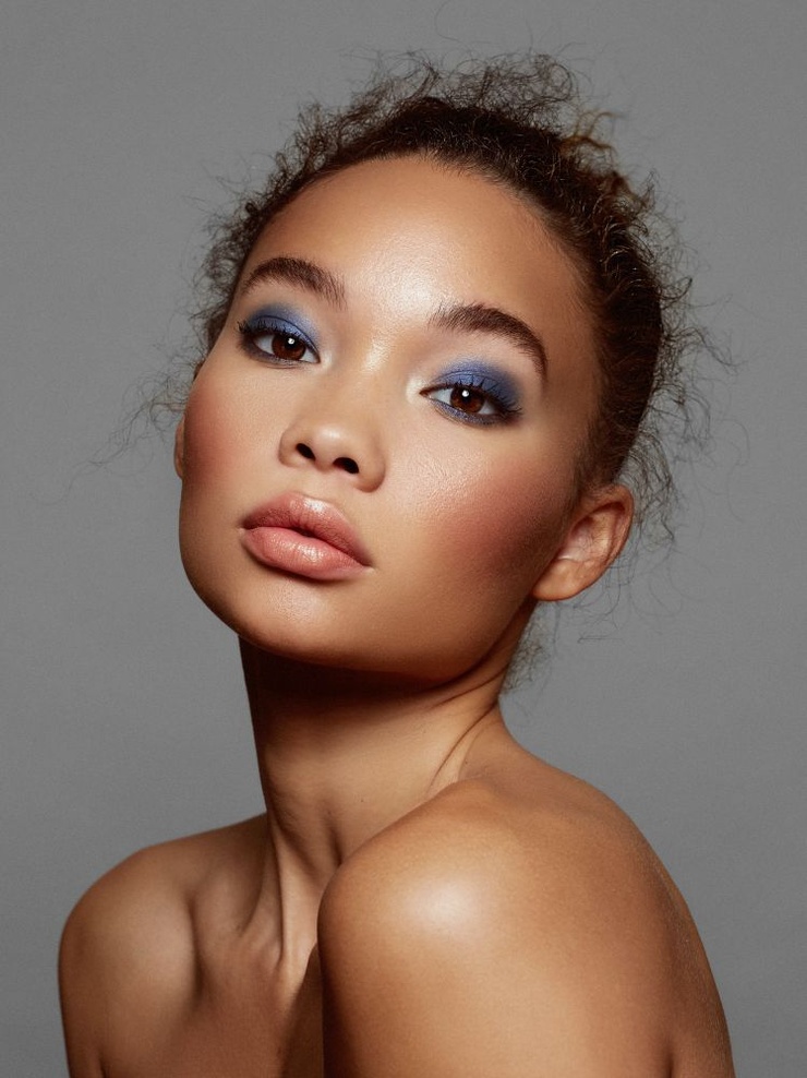 Ashley Moore (2) Ashley Moore (2)