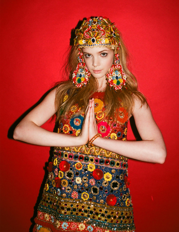 Elena Kampouris Elena Kampouris