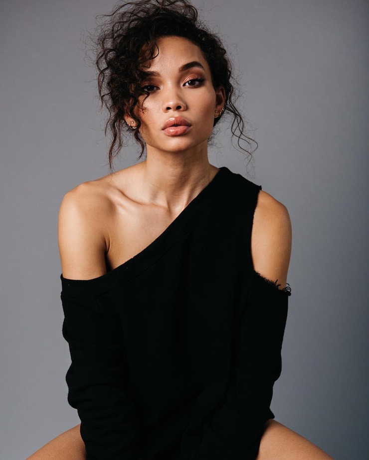 Ashley Moore (2) Ashley Moore (2)