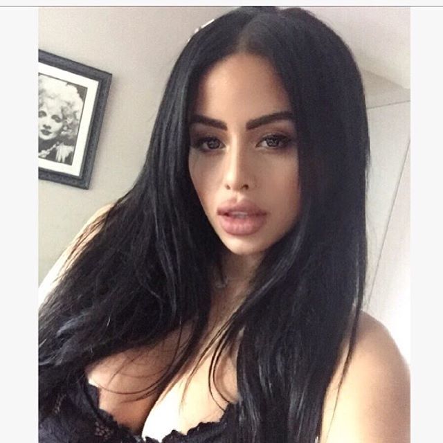 Chloe Saxon Chloe Saxon