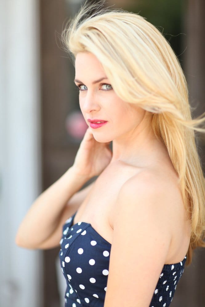 Juliet Reeves Juliet Reeves