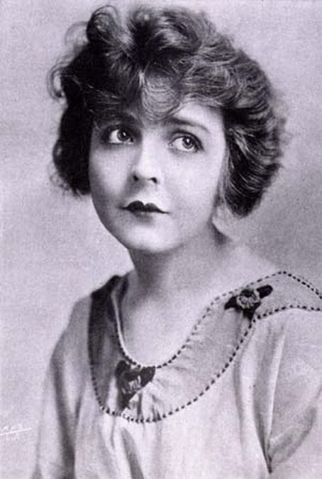 Image of Enid Bennett