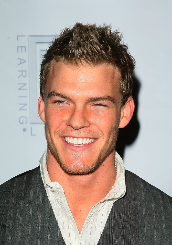 Alan Ritchson