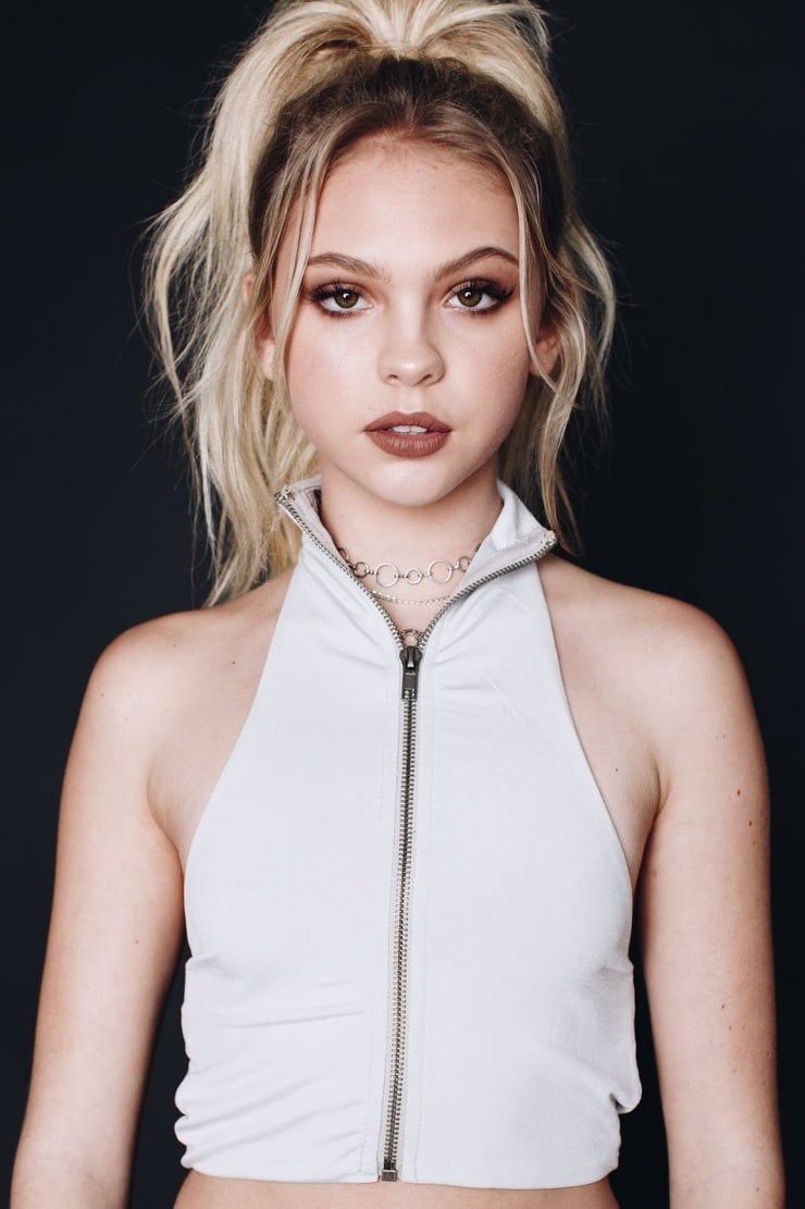 Jordyn Jones Photoshoot – Telegraph