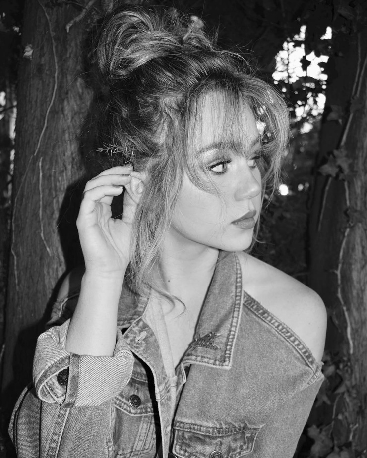 Brec Bassinger Brec Bassinger