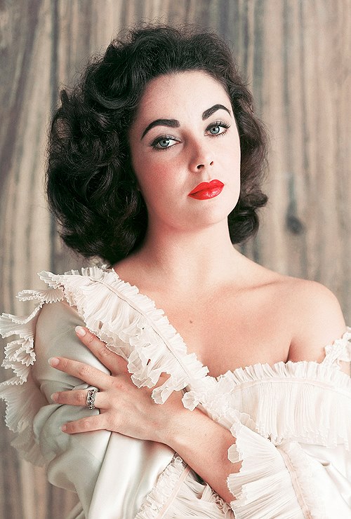 Elizabeth Taylor Elizabeth Taylor