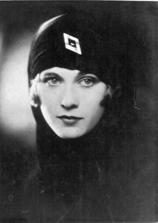 Esther Ralston Esther Ralston
