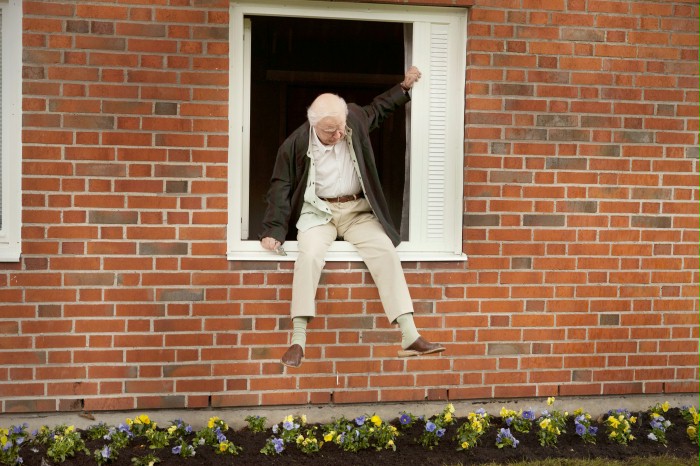 The Hundred Year-Old Man Who Climbed Out of the Window and Disappeared (2013) 