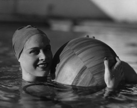 Esther Ralston Esther Ralston