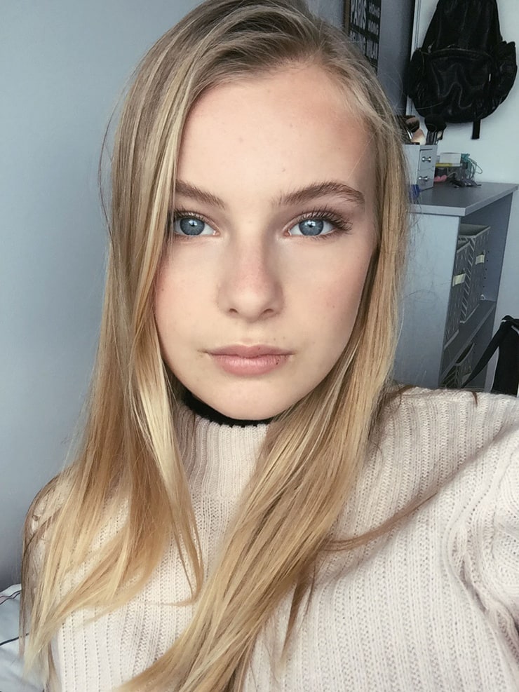 Chloe Vialaret