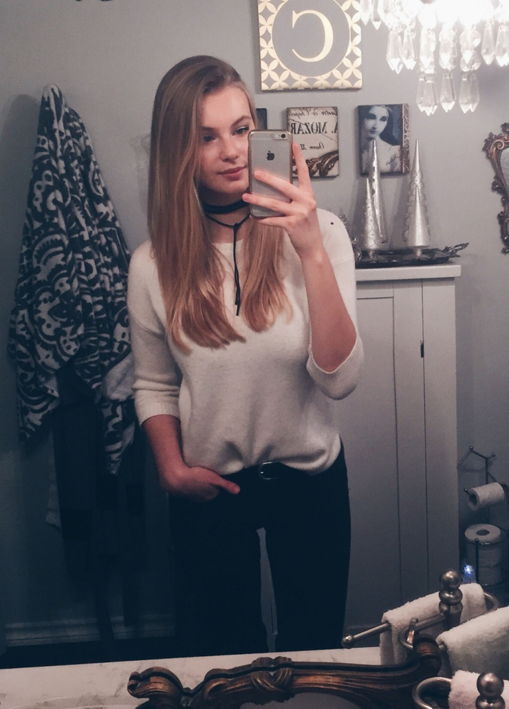 Chloe Vialaret Chloe Vialaret