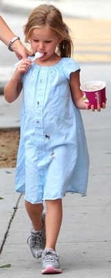 Violet Affleck