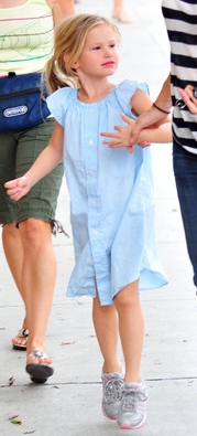 Violet Affleck