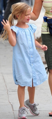Violet Affleck