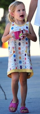 Violet Affleck
