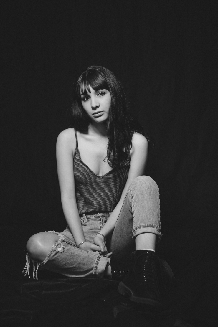 Hannah Marks Hannah Marks