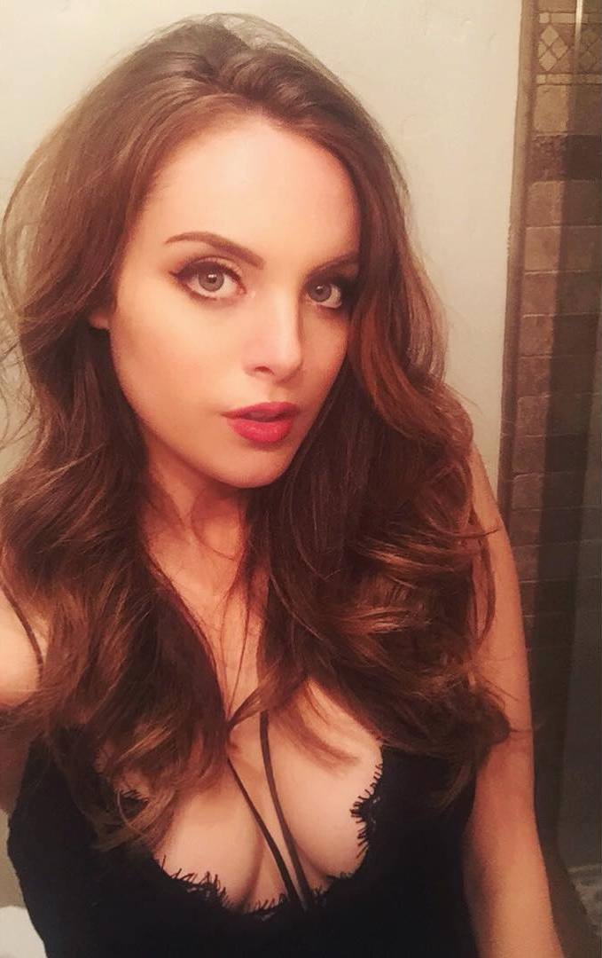 Elizabeth Gillies