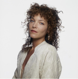 Amy Irving