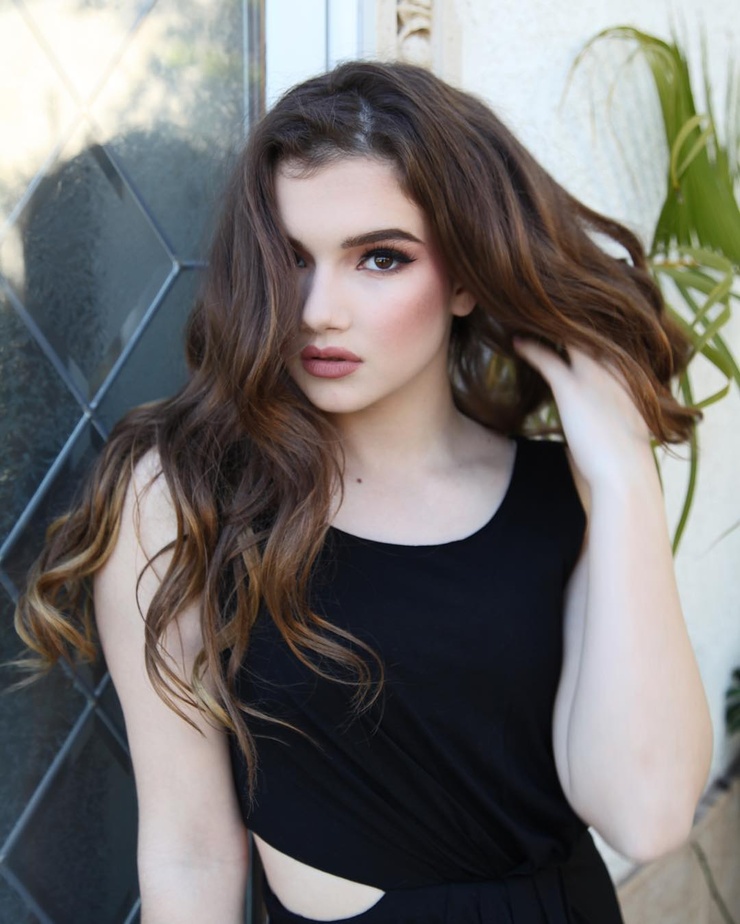 alexis jayde burnett