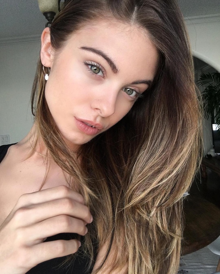 Carmella Rose Carmella Rose