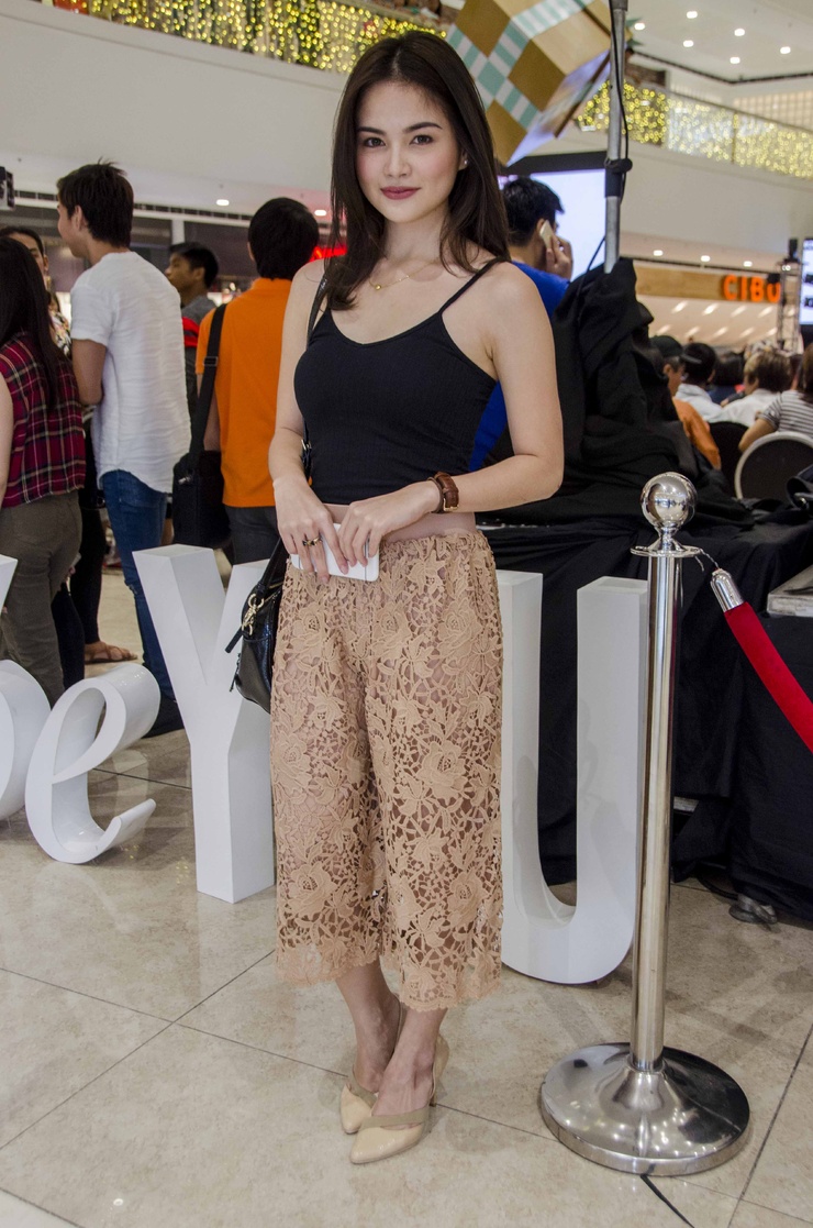 Elisse Joson Elisse Joson