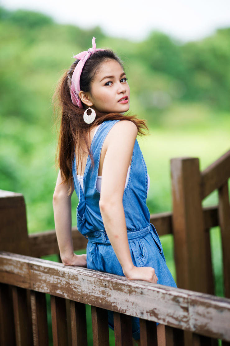 Elisse Joson Elisse Joson