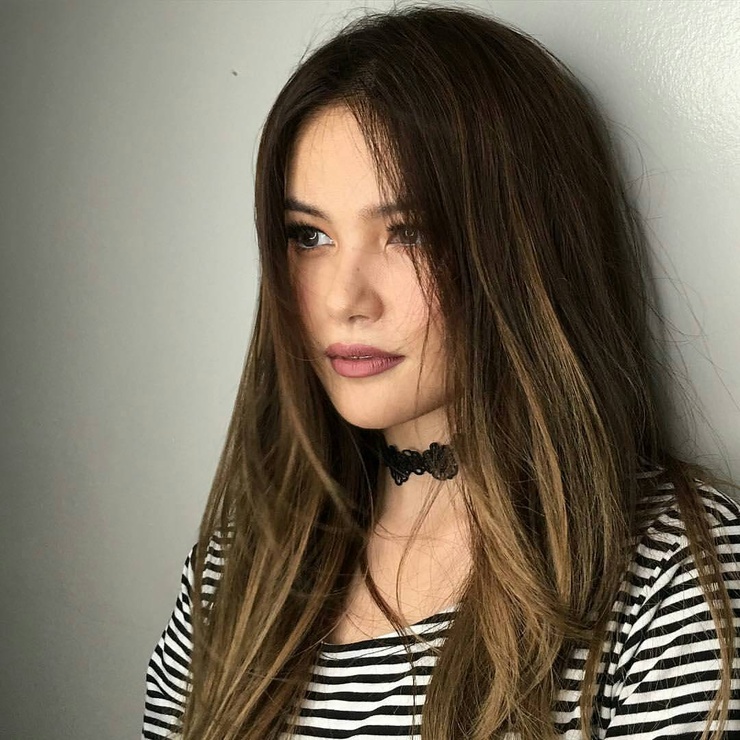 Elisse Joson Elisse Joson