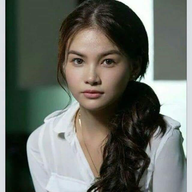 Elisse Joson Elisse Joson
