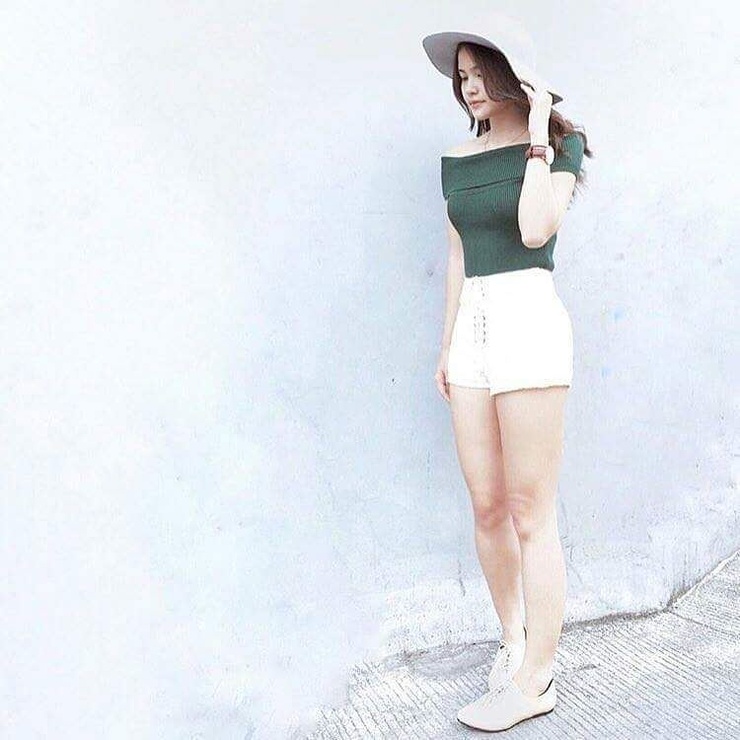 Elisse Joson Elisse Joson