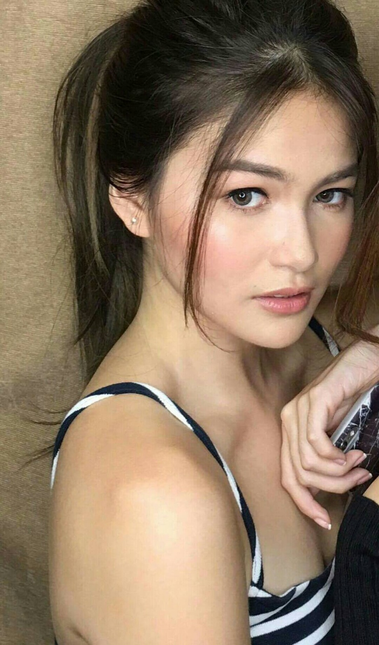 Elisse Joson Elisse Joson