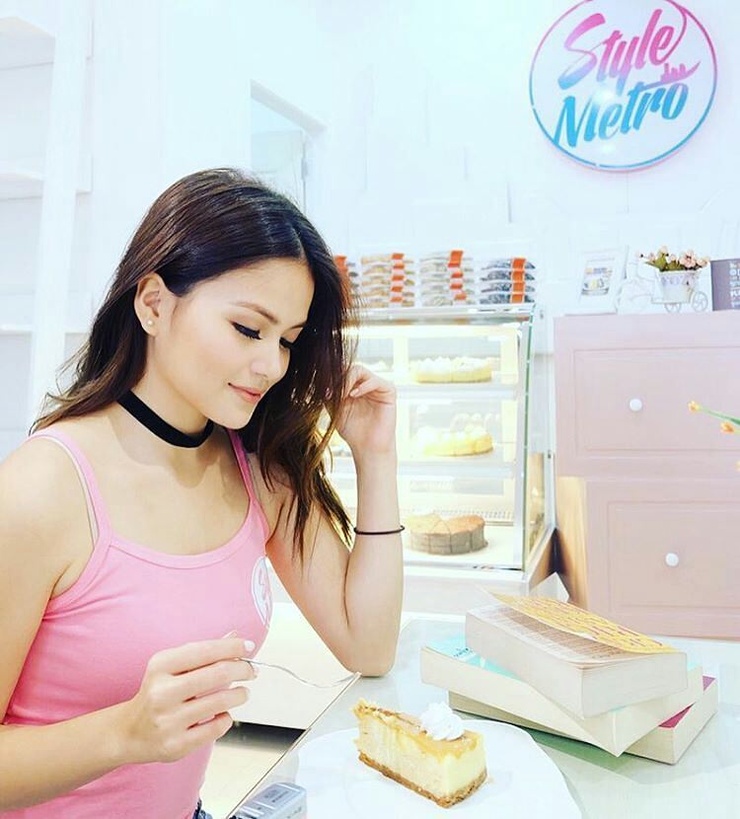 Elisse Joson Elisse Joson