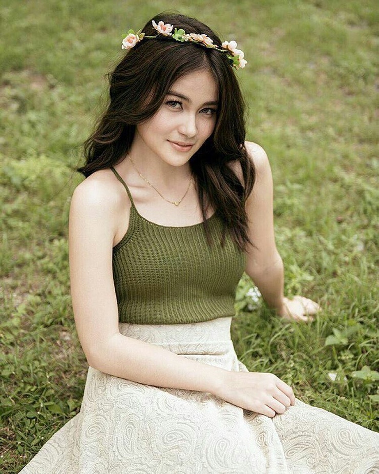 Elisse Joson Elisse Joson