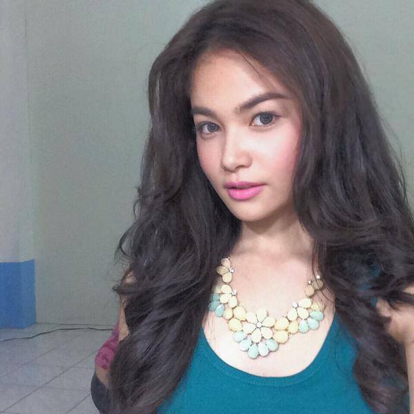 Elisse Joson Elisse Joson