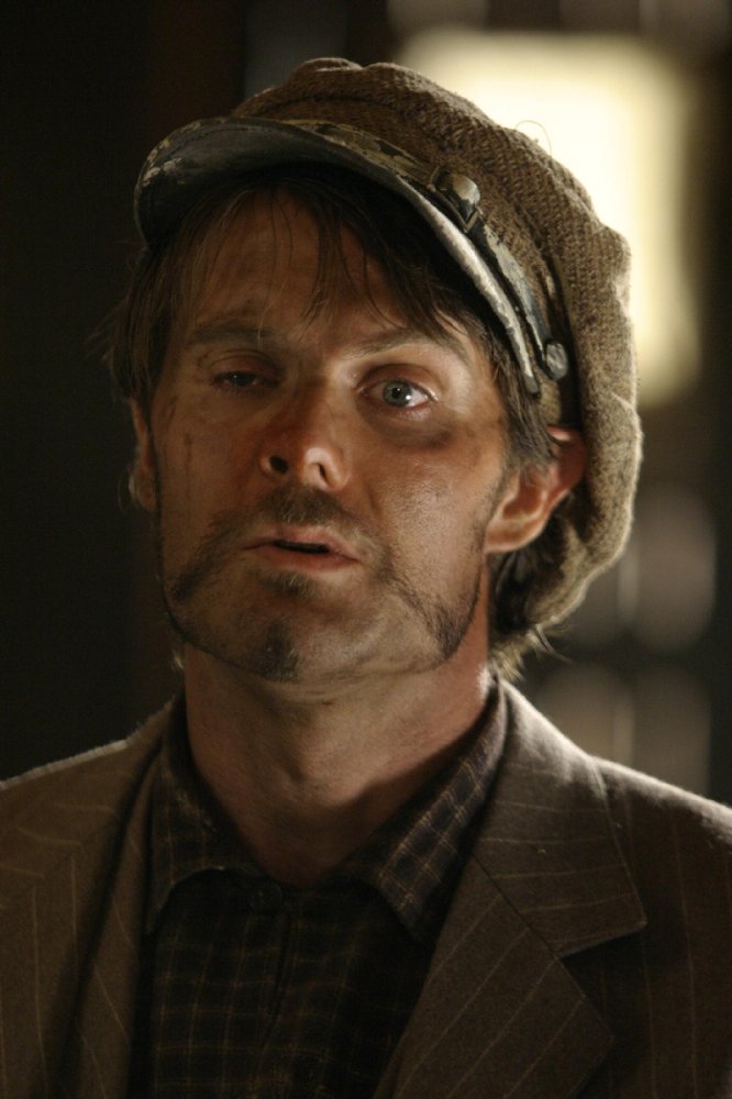 Garret Dillahunt