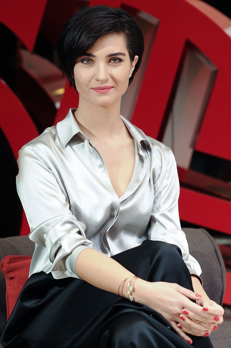 Tuba Büyüküstün Tuba Büyüküstün