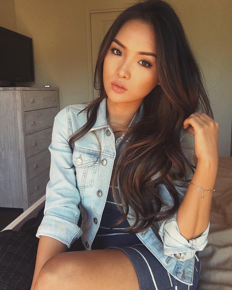 Chailee Son