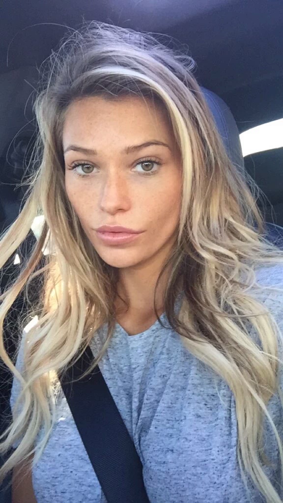 Samantha Hoopes Samantha Hoopes