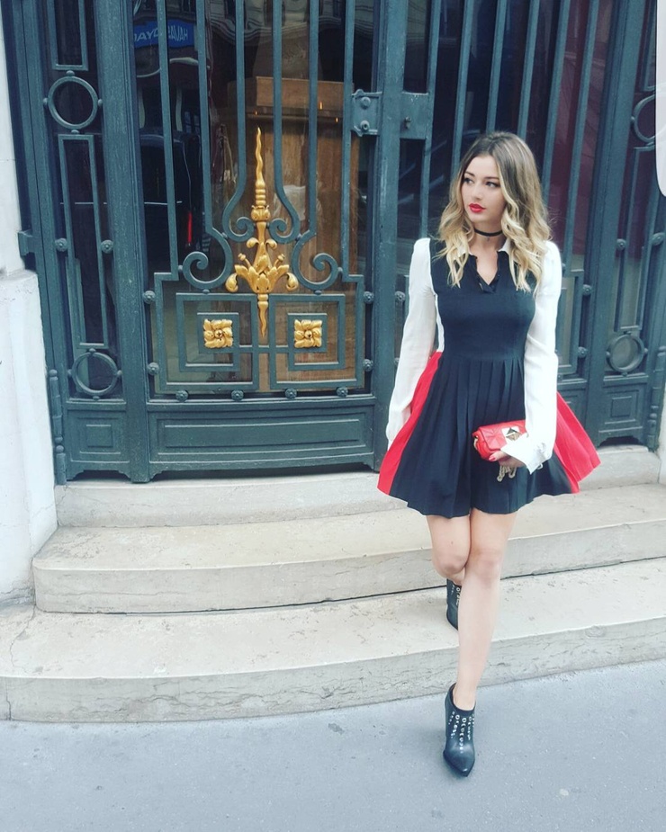 Eleanor Calder Eleanor Calder