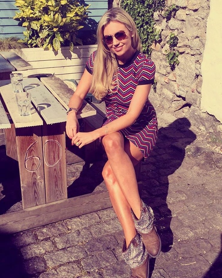 Picture Of Rosanna Davison