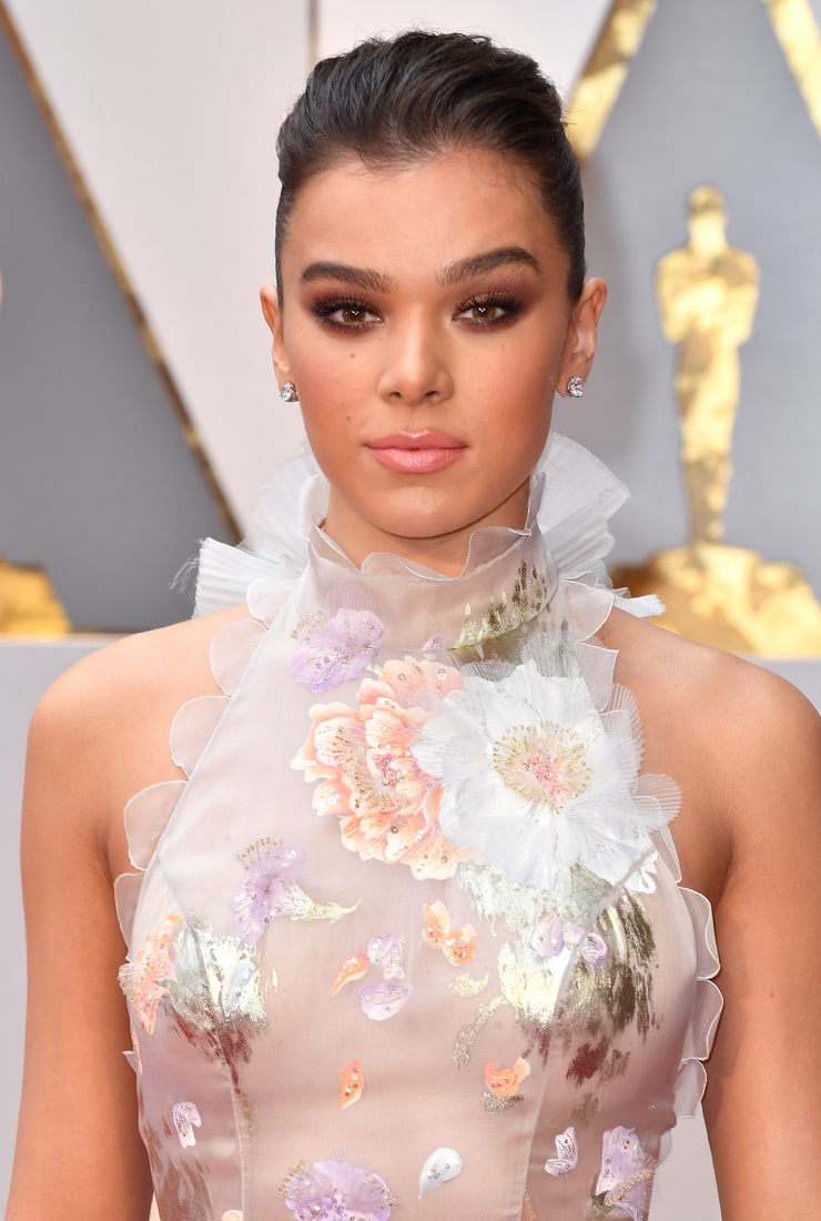 Hailee Steinfeld Hailee Steinfeld