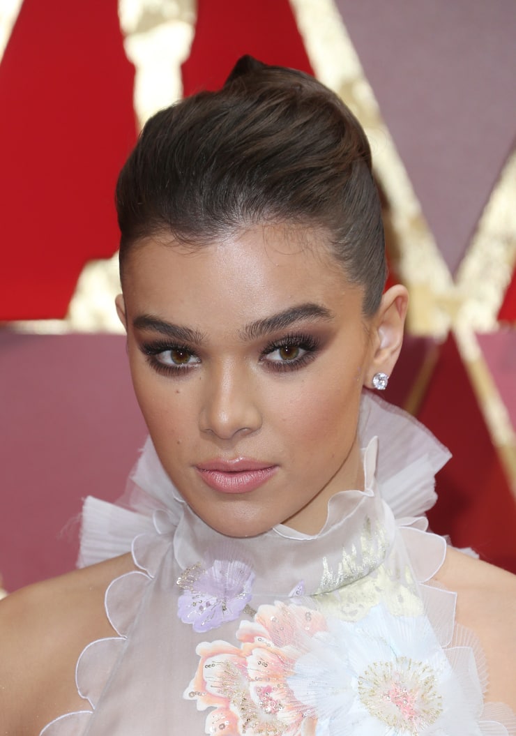 Hailee Steinfeld