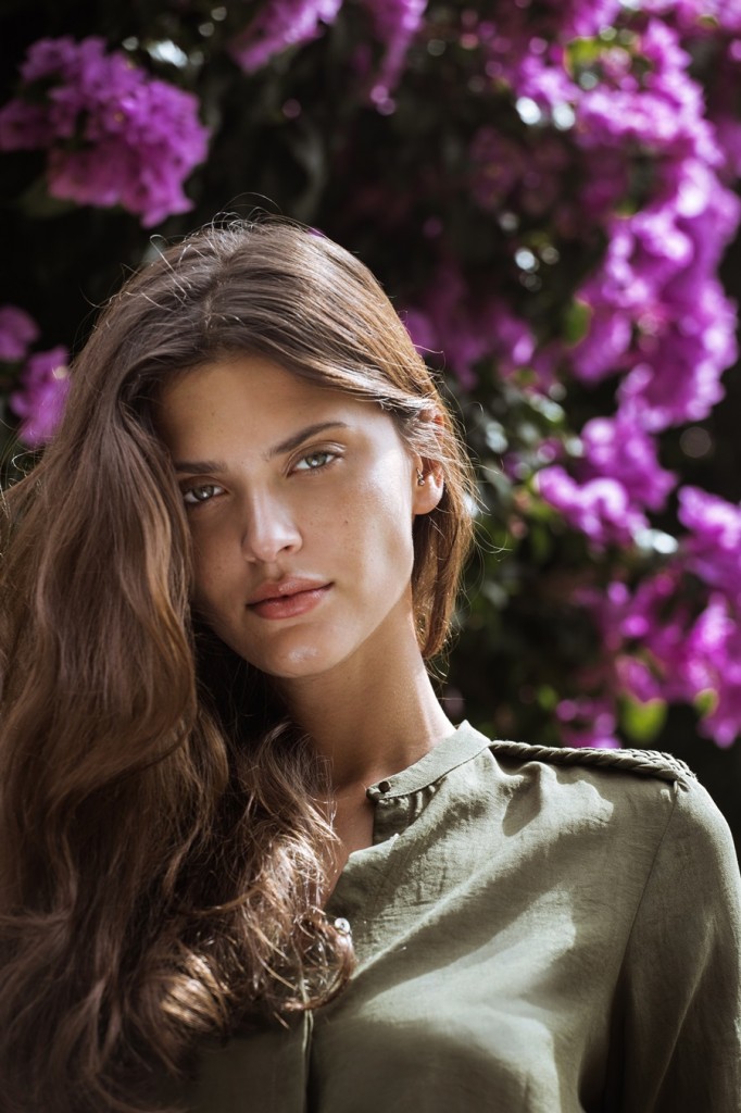Thais Oliveira