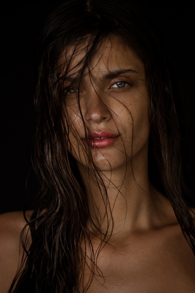 Thais Oliveira