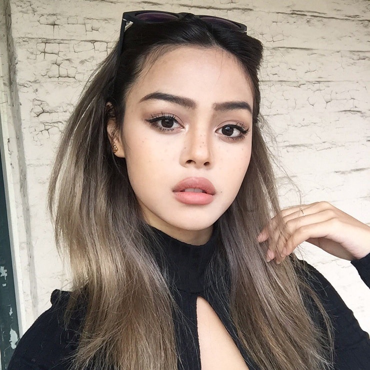 Lily Maymac